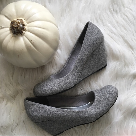 Chinese Laundry Shoes - ✈️ Chinese Laundry Wedges